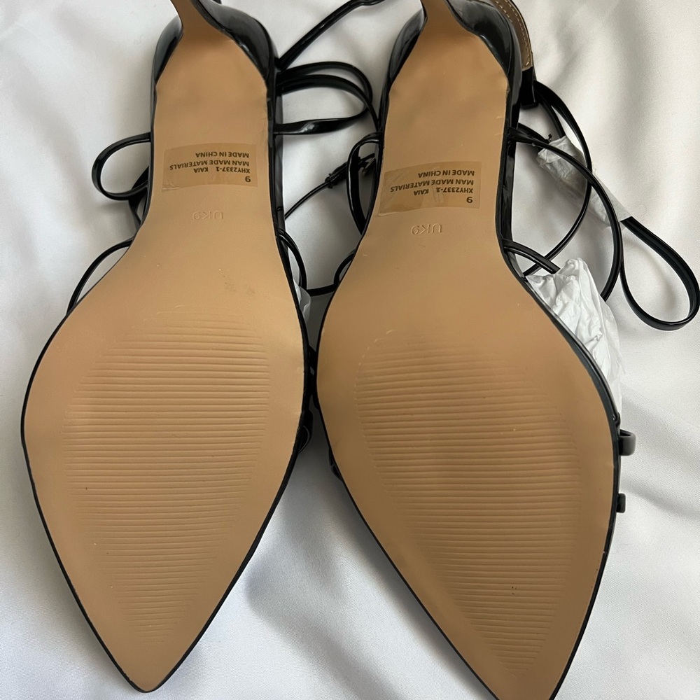 Black Strappy Heels Size 9 NWT - Picture 5 of 8